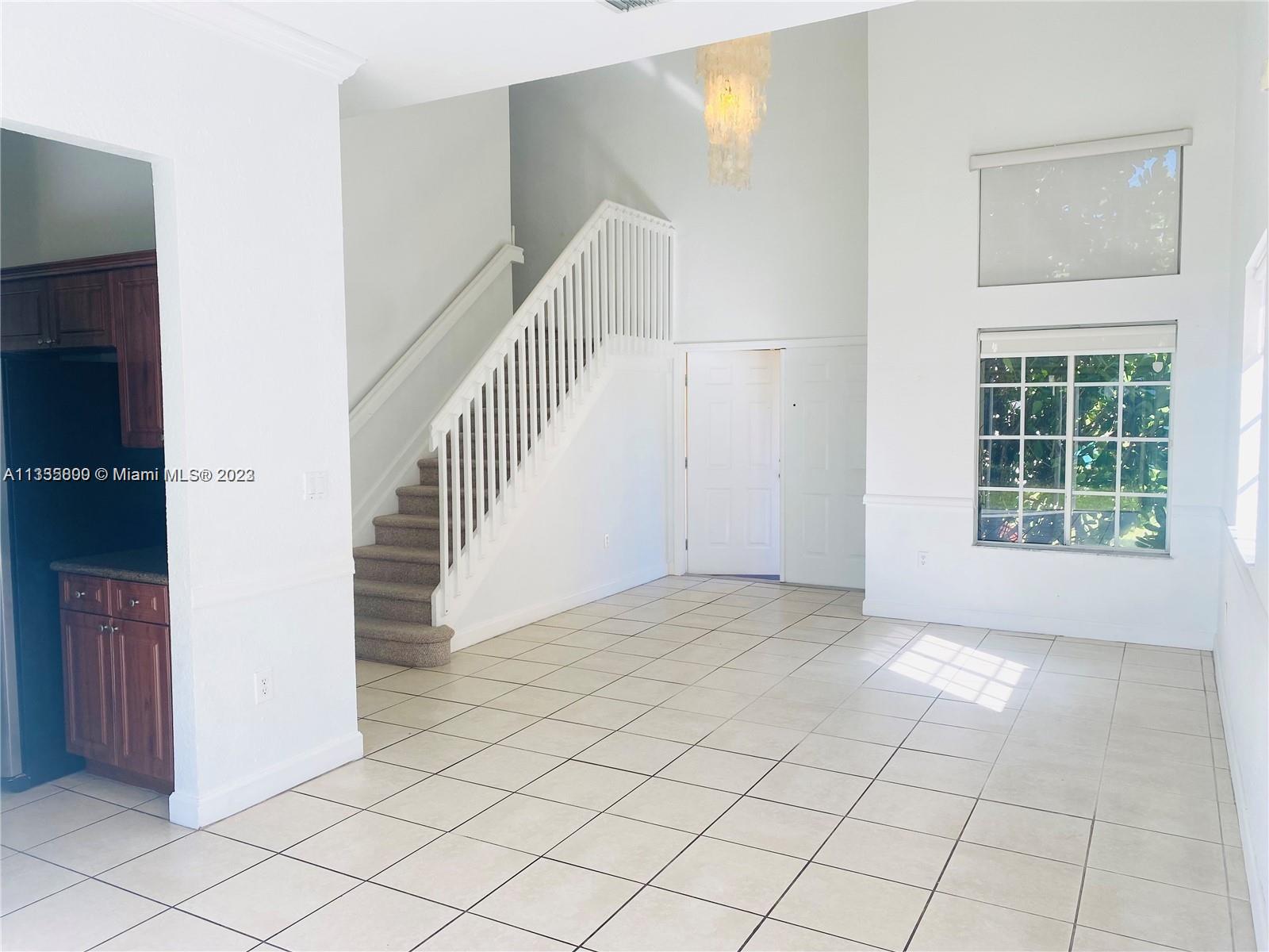 ALEXANDRIA ESTATES SUBDIV - Residential Lease