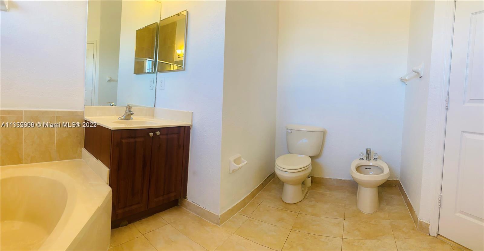 ALEXANDRIA ESTATES SUBDIV - Residential Lease