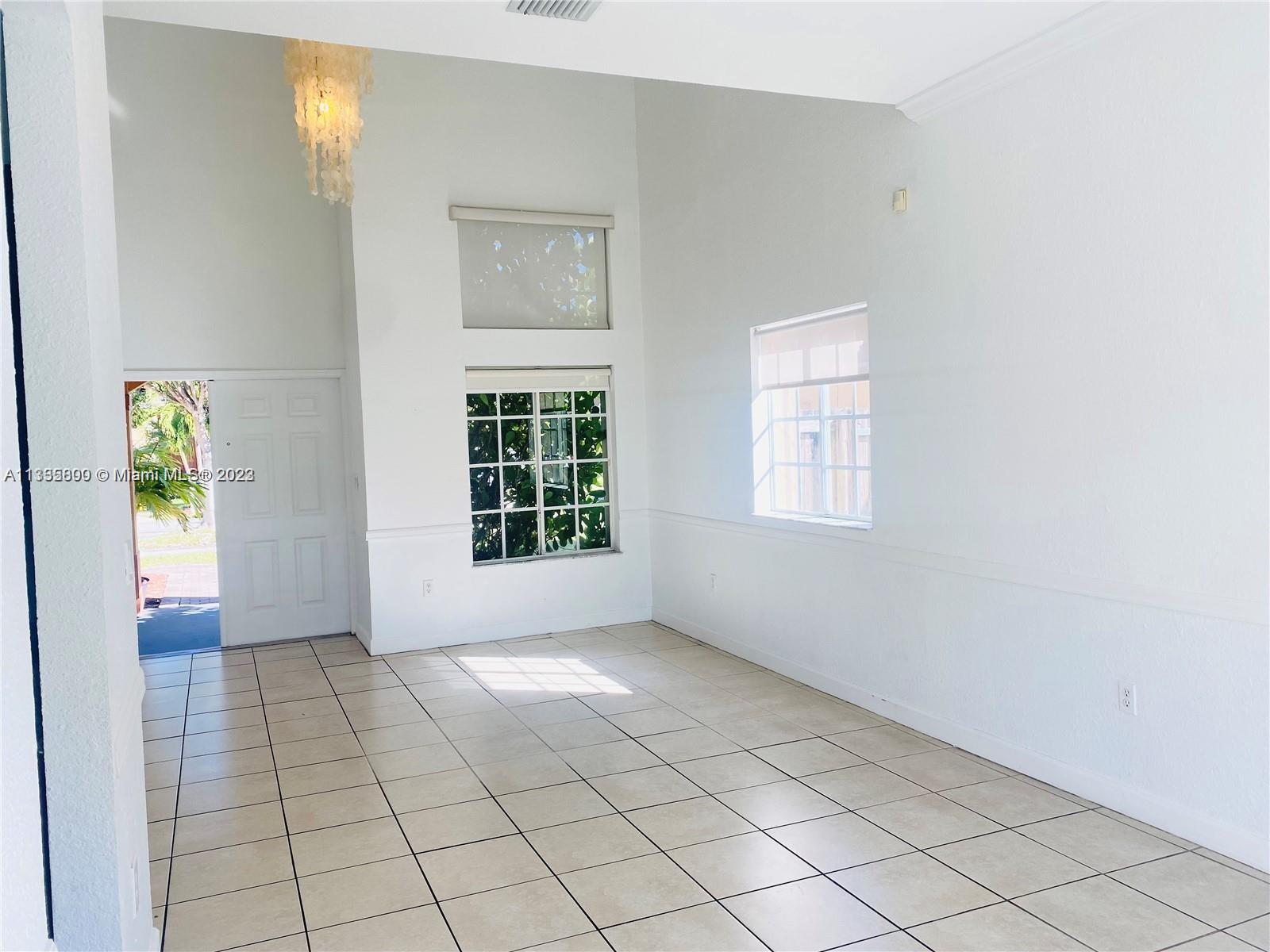 ALEXANDRIA ESTATES SUBDIV - Residential Lease