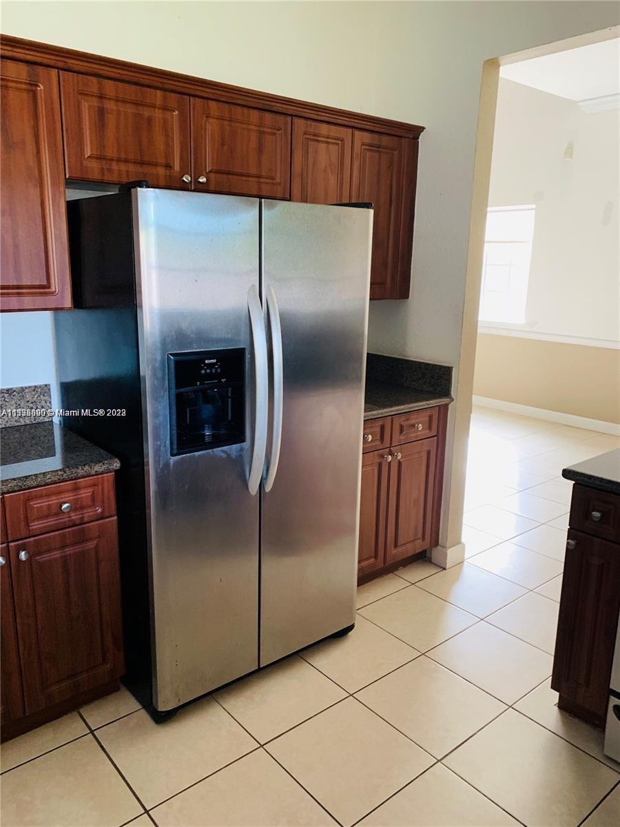 ALEXANDRIA ESTATES SUBDIV - Residential Lease