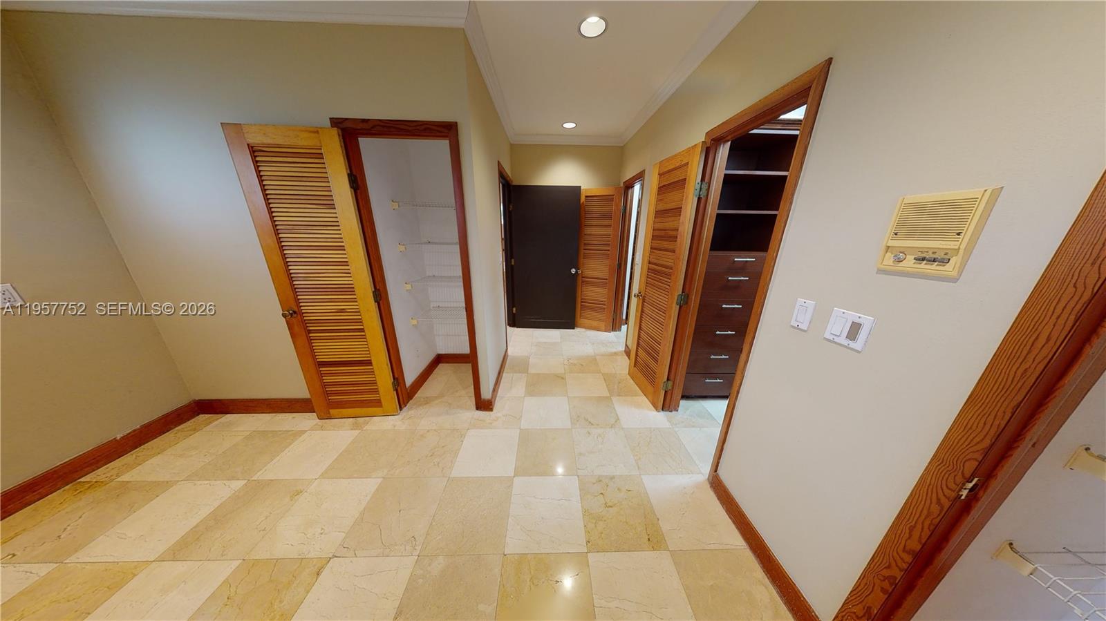 CORAL GABLES SEC E - Residential Lease