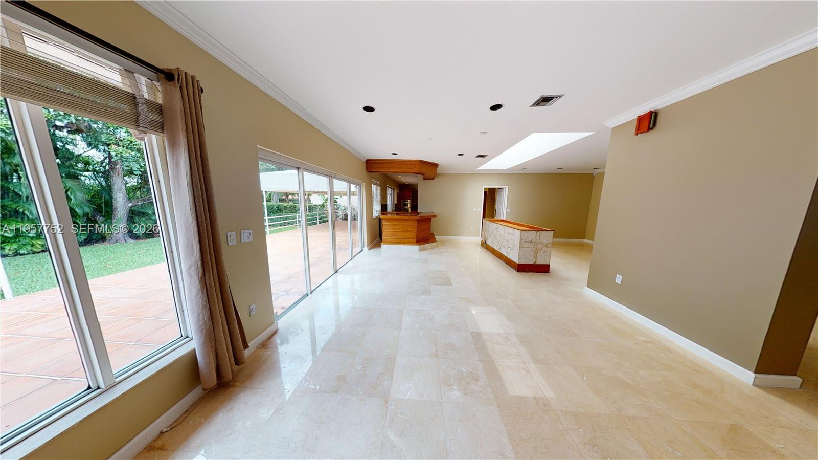 CORAL GABLES SEC E - Residential Lease