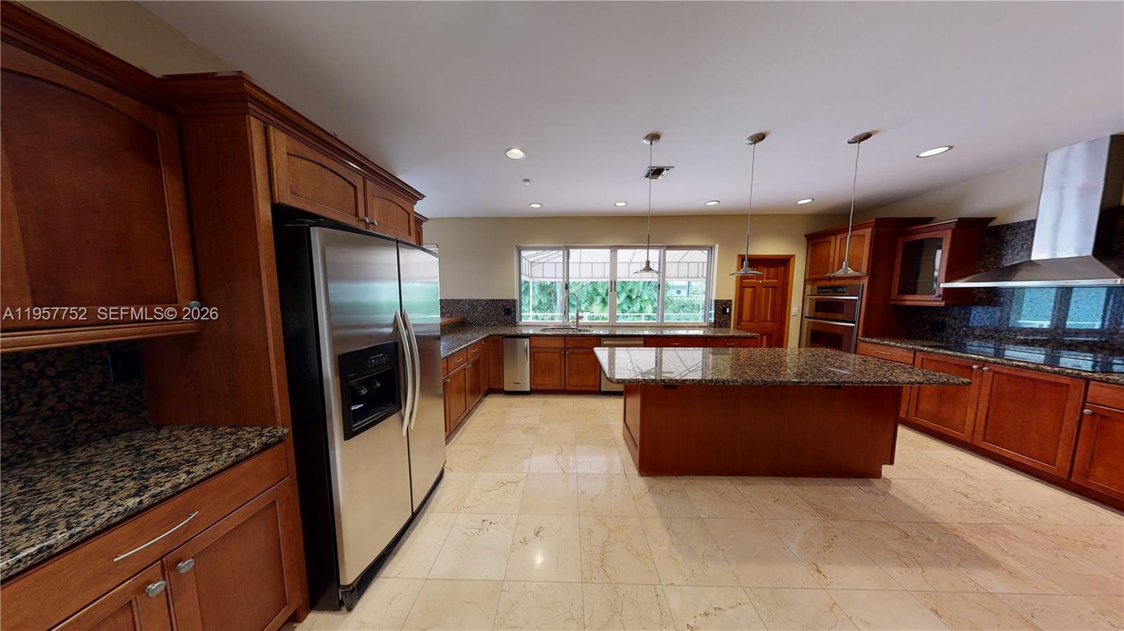 CORAL GABLES SEC E - Residential Lease