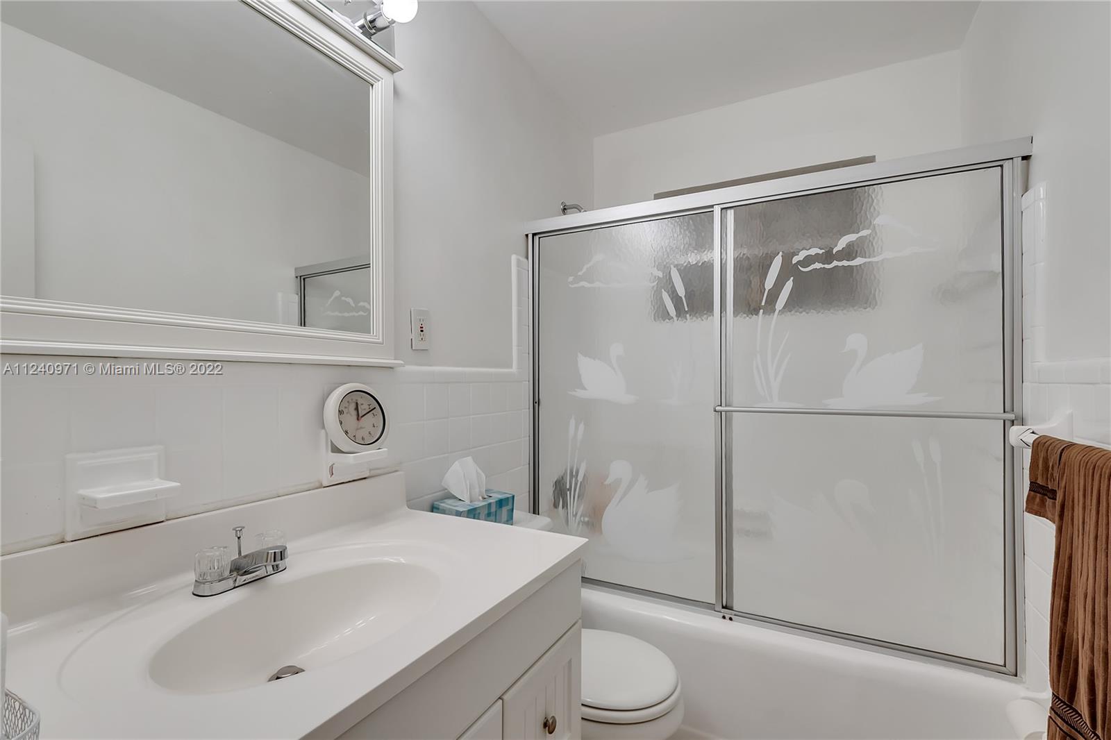 BONNIE BRIAR ESTATES - Residential