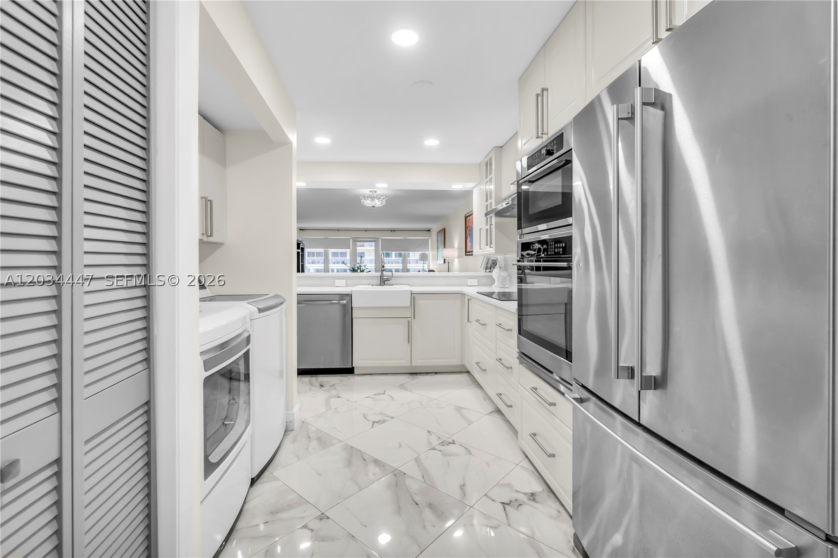 GALLEON CONDO - Residential