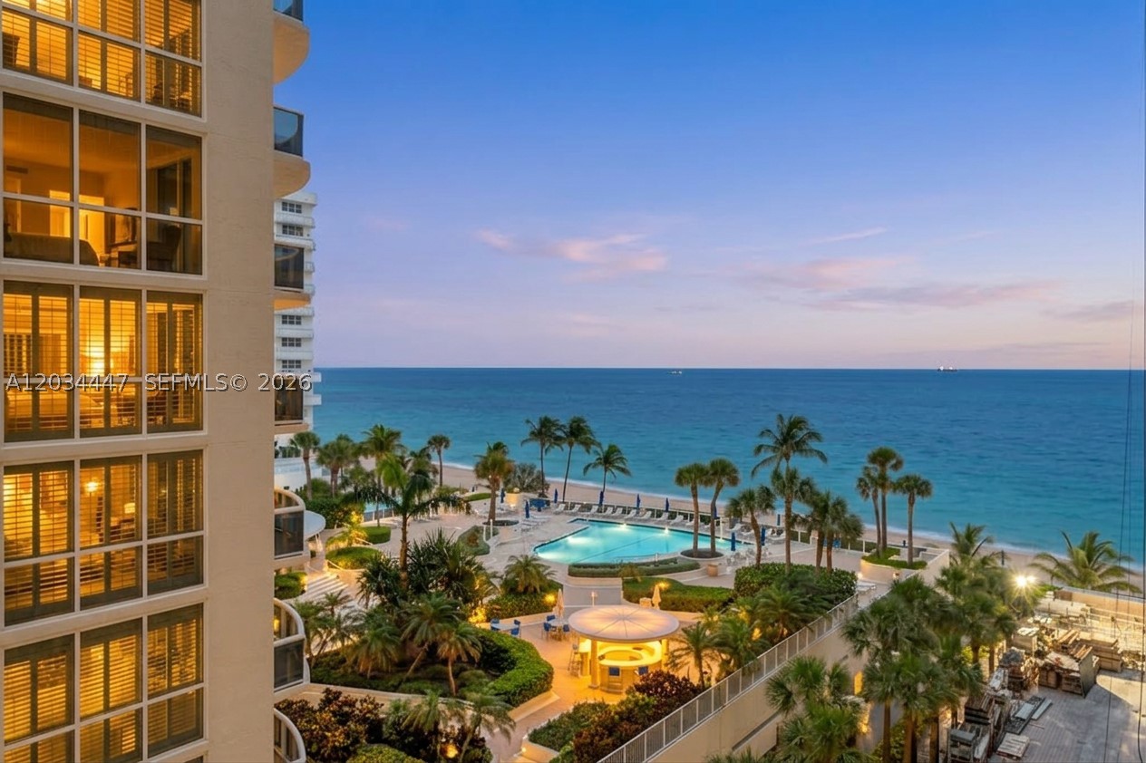GALLEON CONDO - Residential