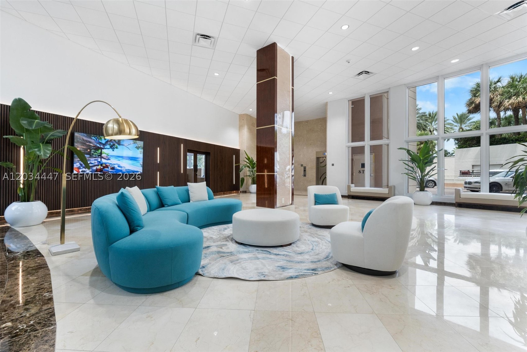GALLEON CONDO - Residential