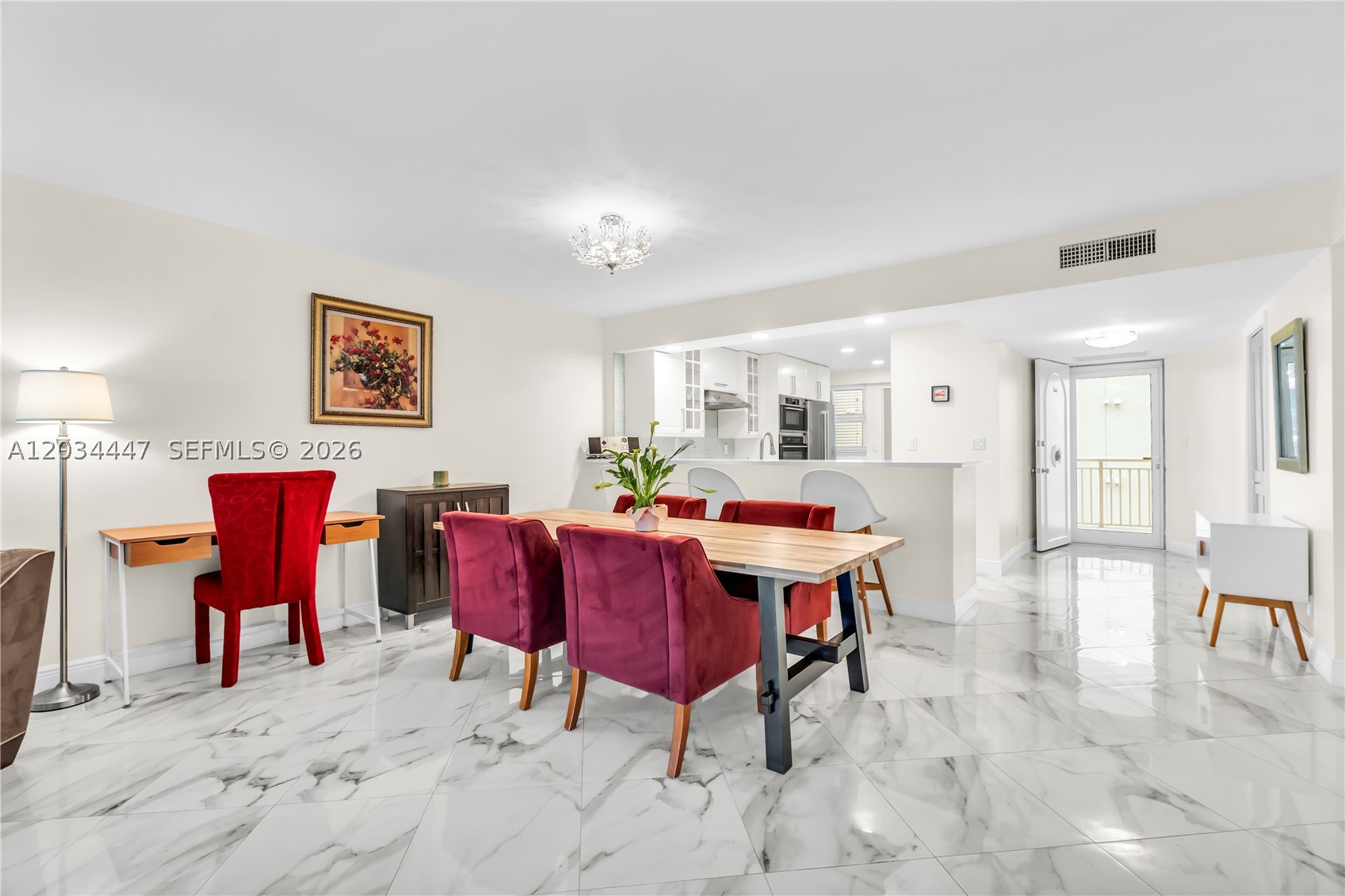 GALLEON CONDO - Residential