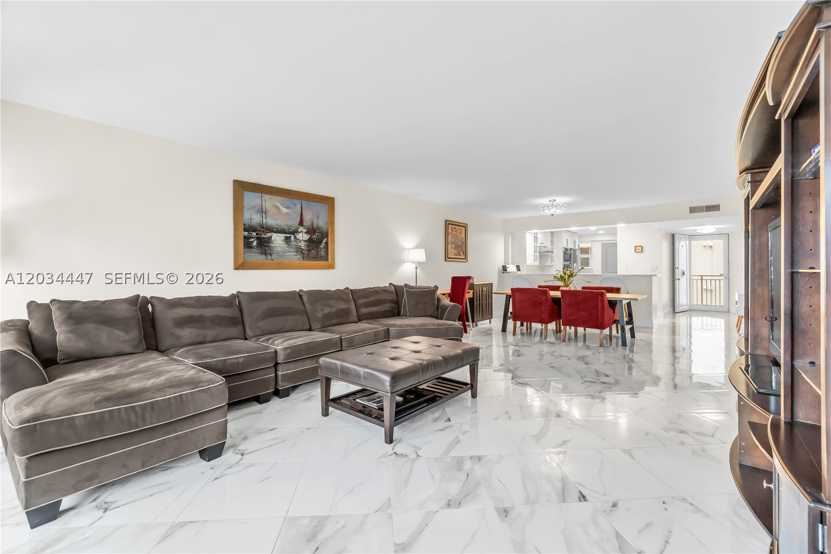 GALLEON CONDO - Residential