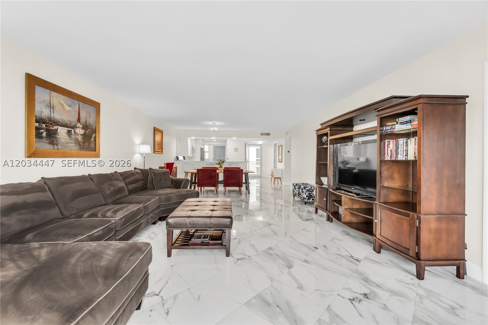 GALLEON CONDO - Residential