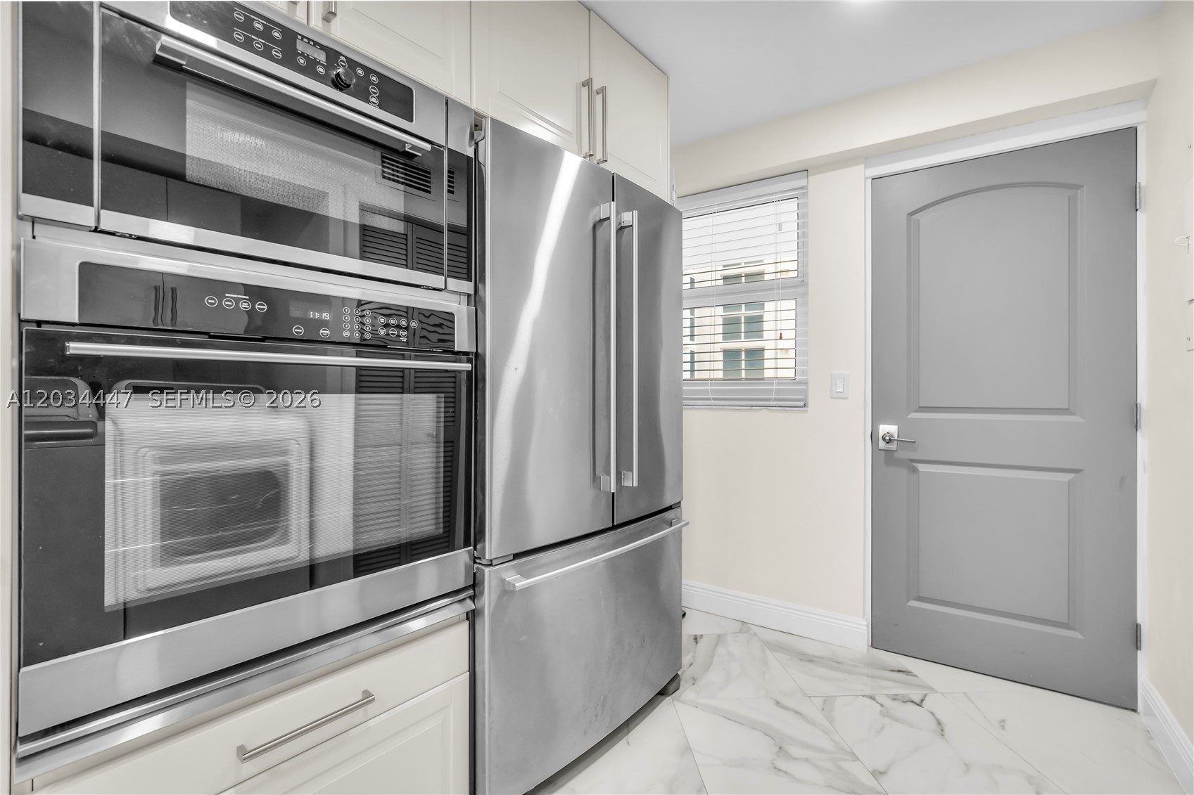 GALLEON CONDO - Residential