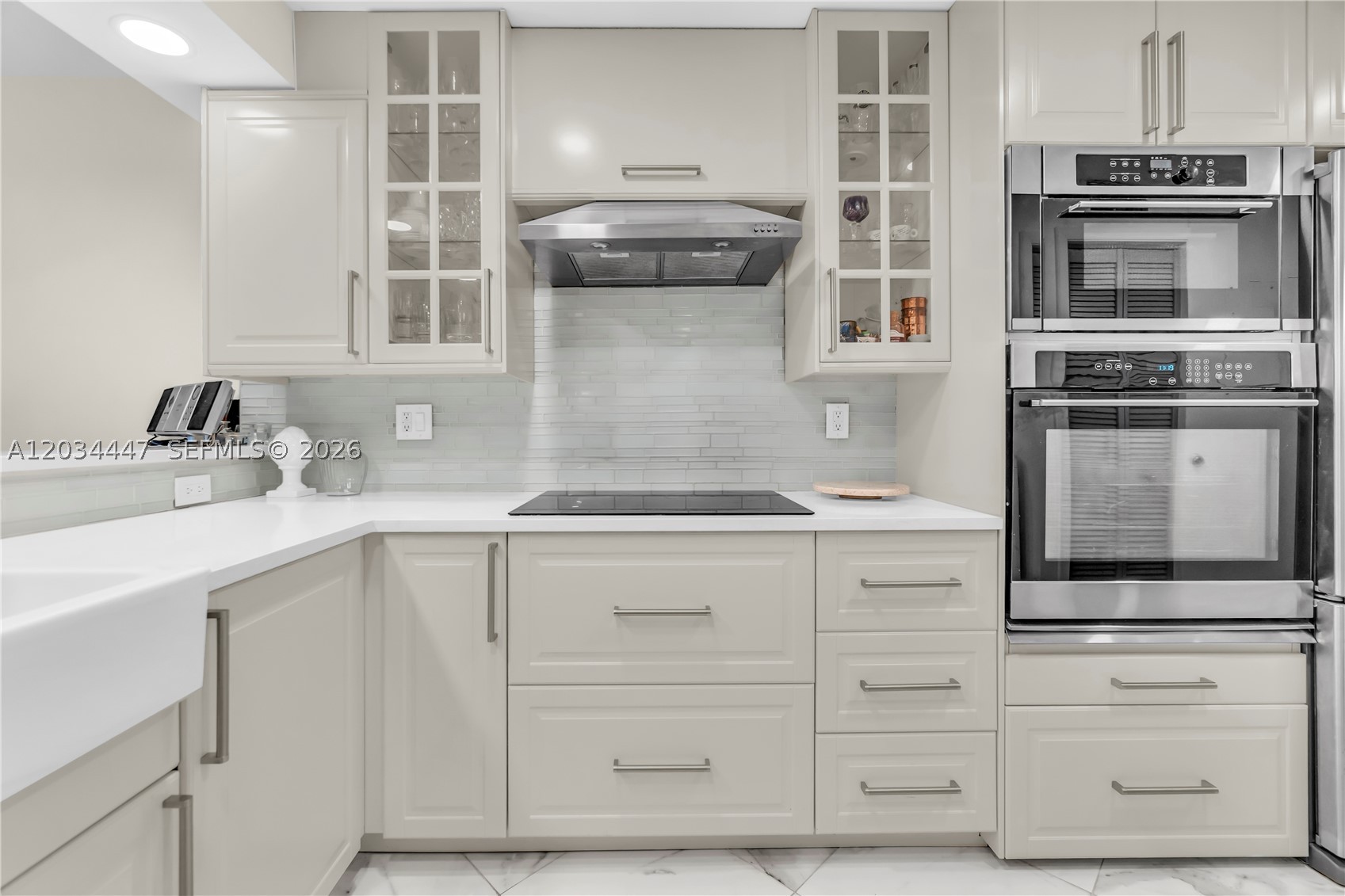GALLEON CONDO - Residential