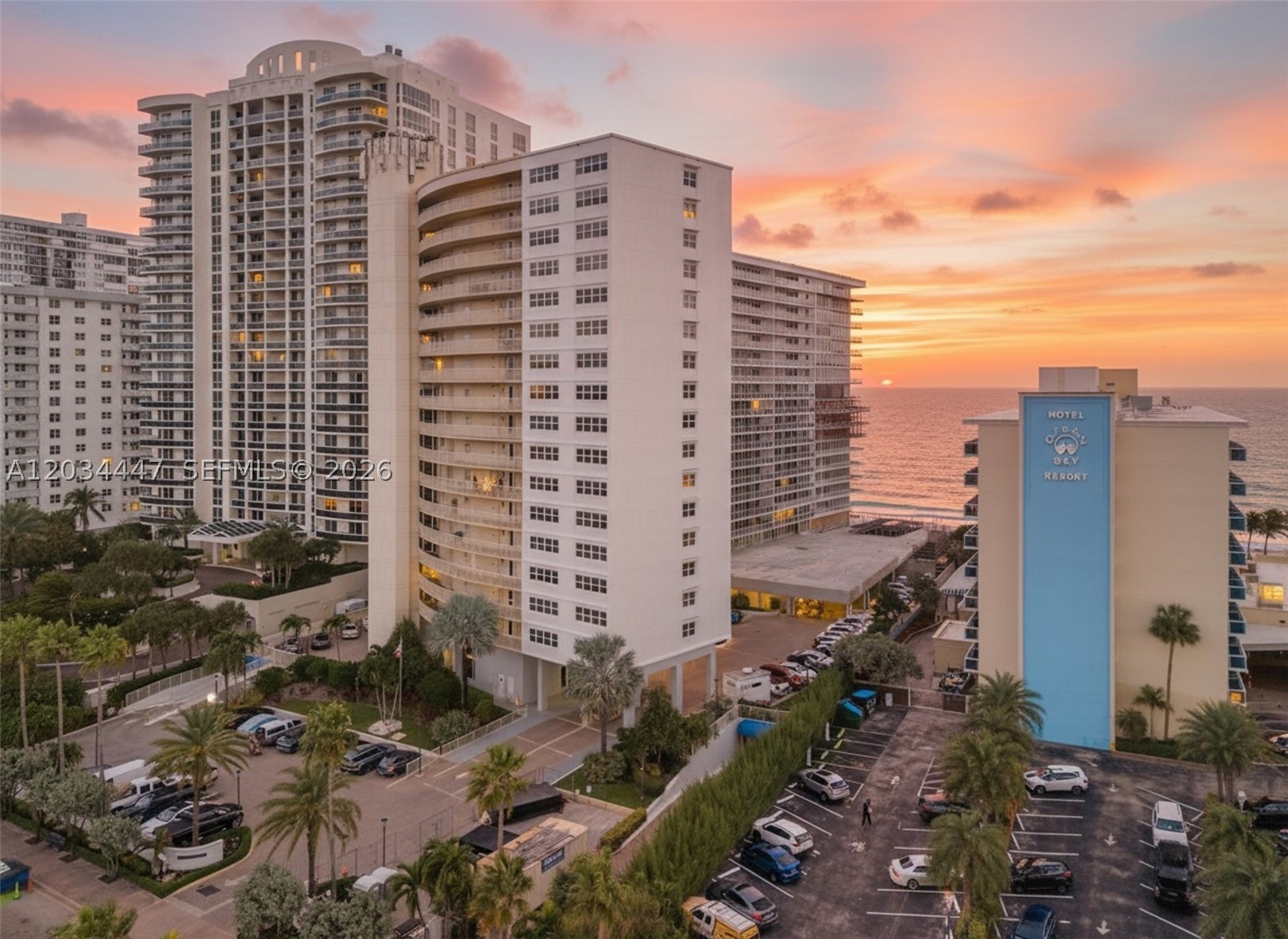 GALLEON CONDO - Residential