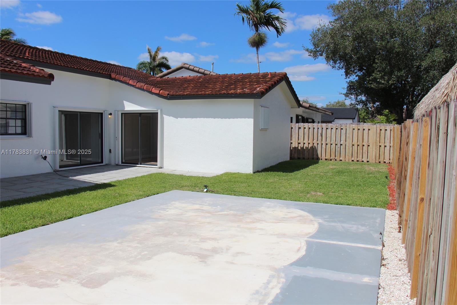 MAJESTIC HOMES - Residential Lease