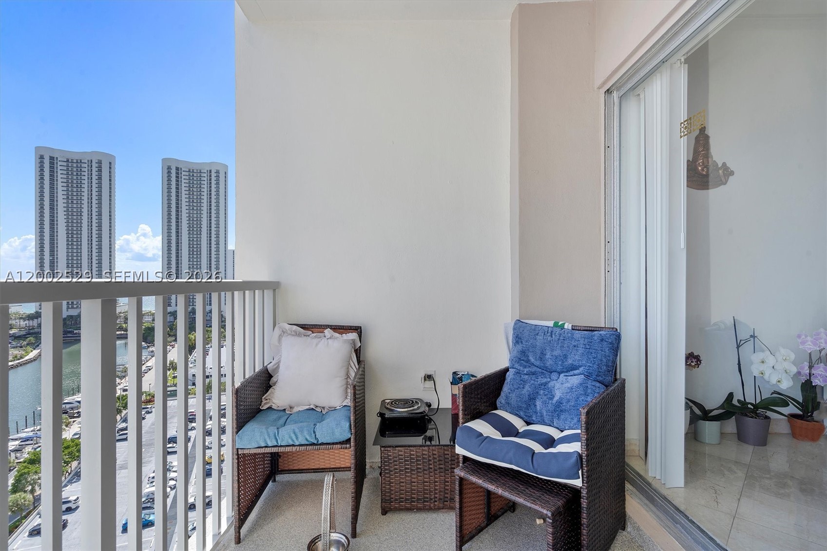 ARLEN HOUSE CONDO - Residential