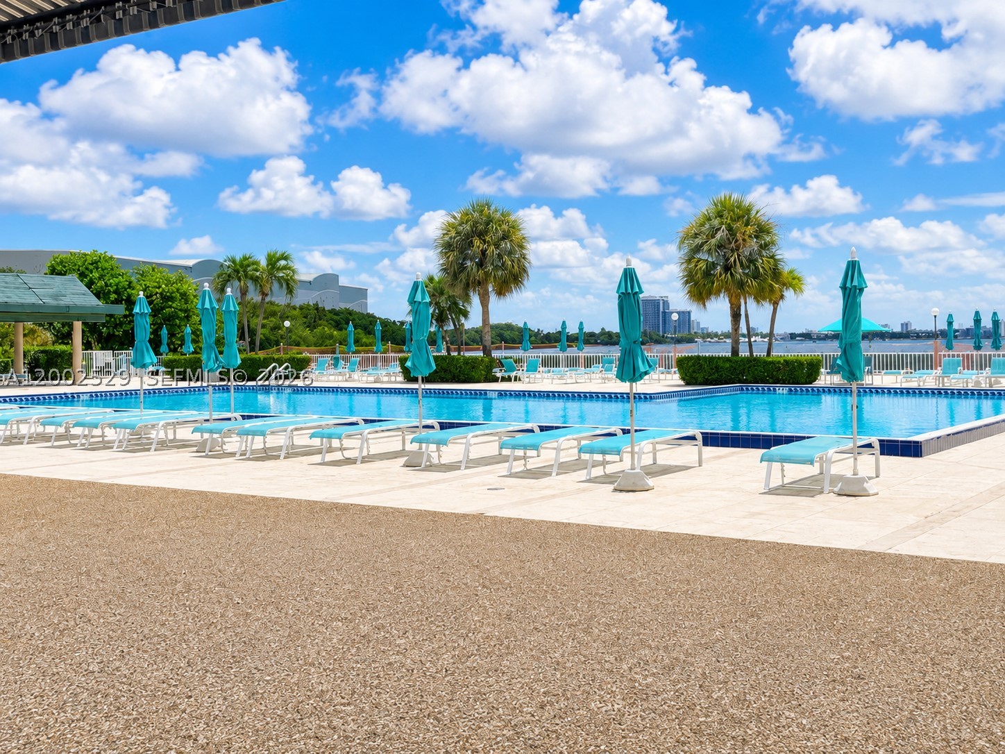 ARLEN HOUSE CONDO - Residential