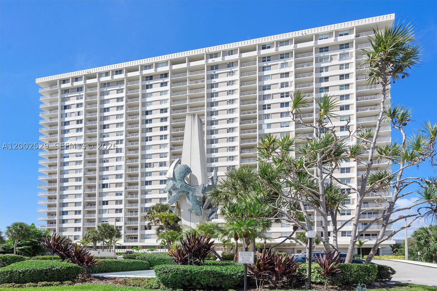 ARLEN HOUSE CONDO - Residential