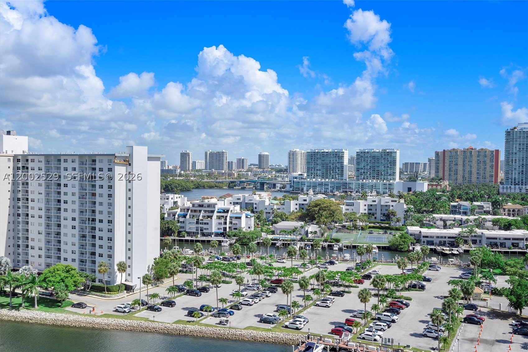 ARLEN HOUSE CONDO - Residential