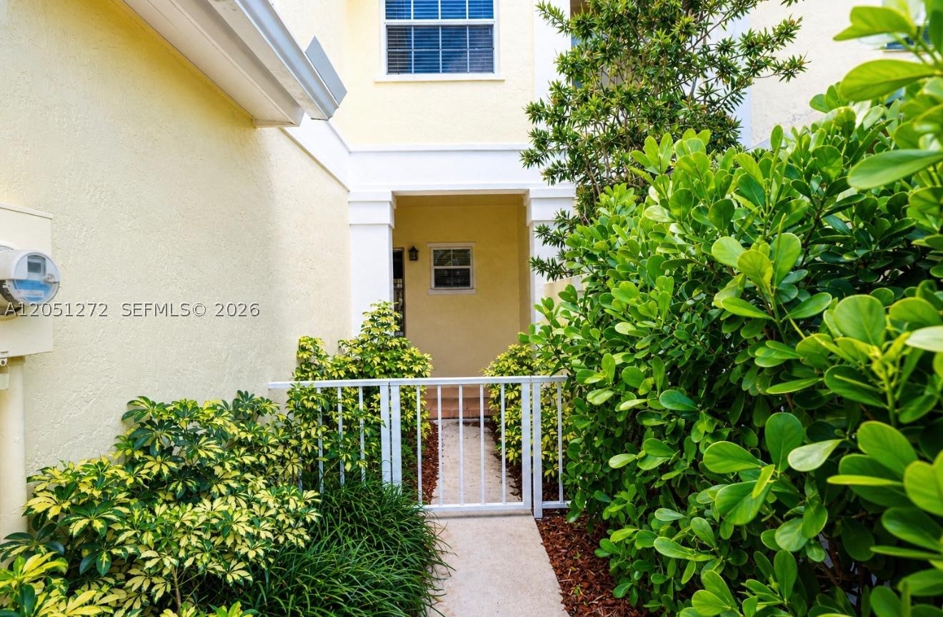 AMARETTO - Residential Lease