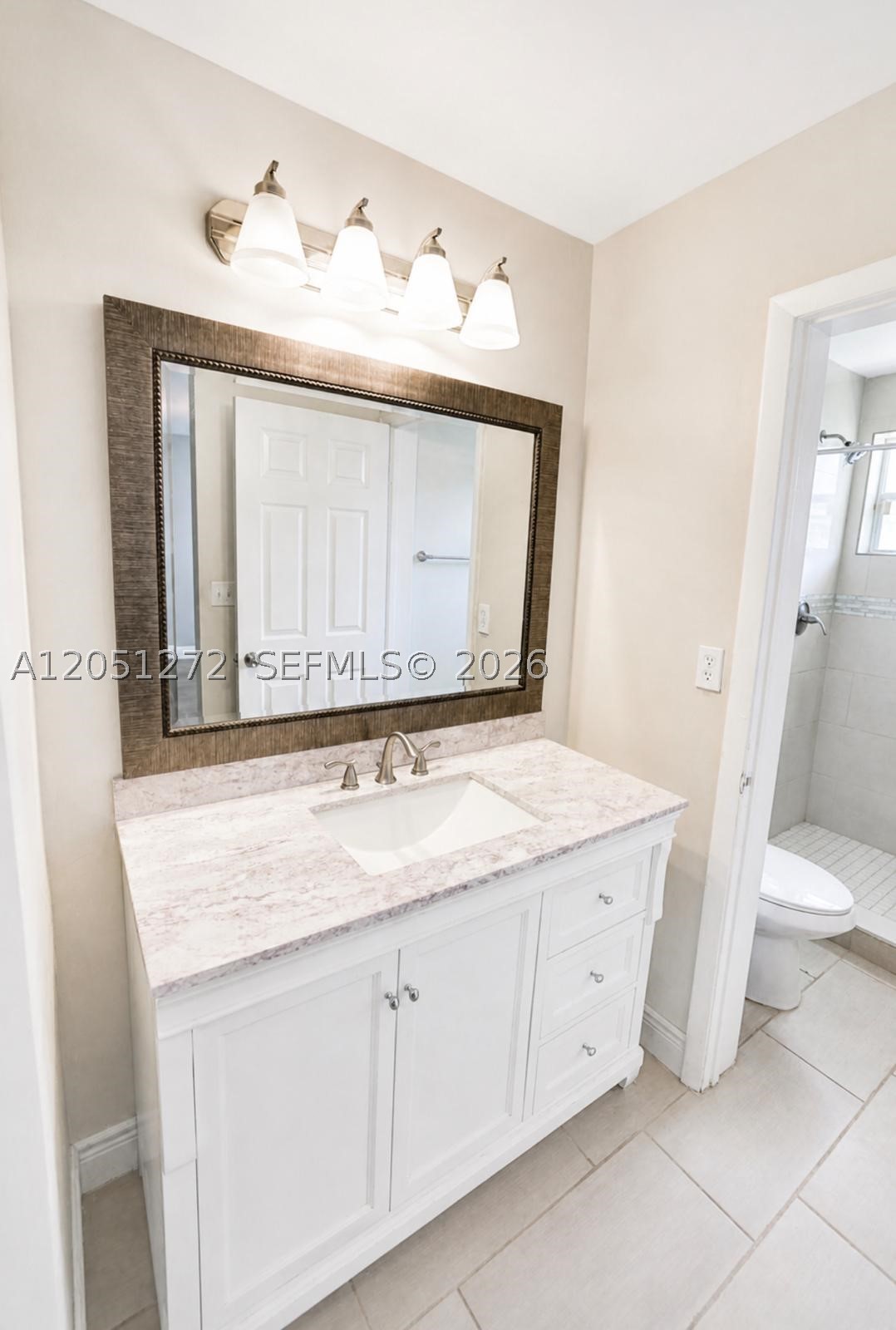 AMARETTO - Residential Lease
