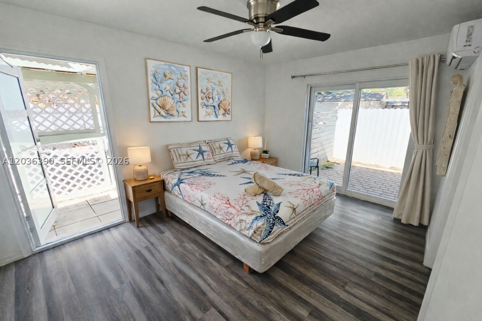 Cozy furnished efficiency in a central location!  Includes UTILITIES AND INTERNET.   Move in with First month + Deposit.   Near Amazon distribution Center, Miami Dade College North Campus and Opa-Locka Airport.
Parking in front of property, quiet, safe and family oriented neighborhood.
Requirements: 39 dollar online application, no evictions and clean criminal record, proof of income.