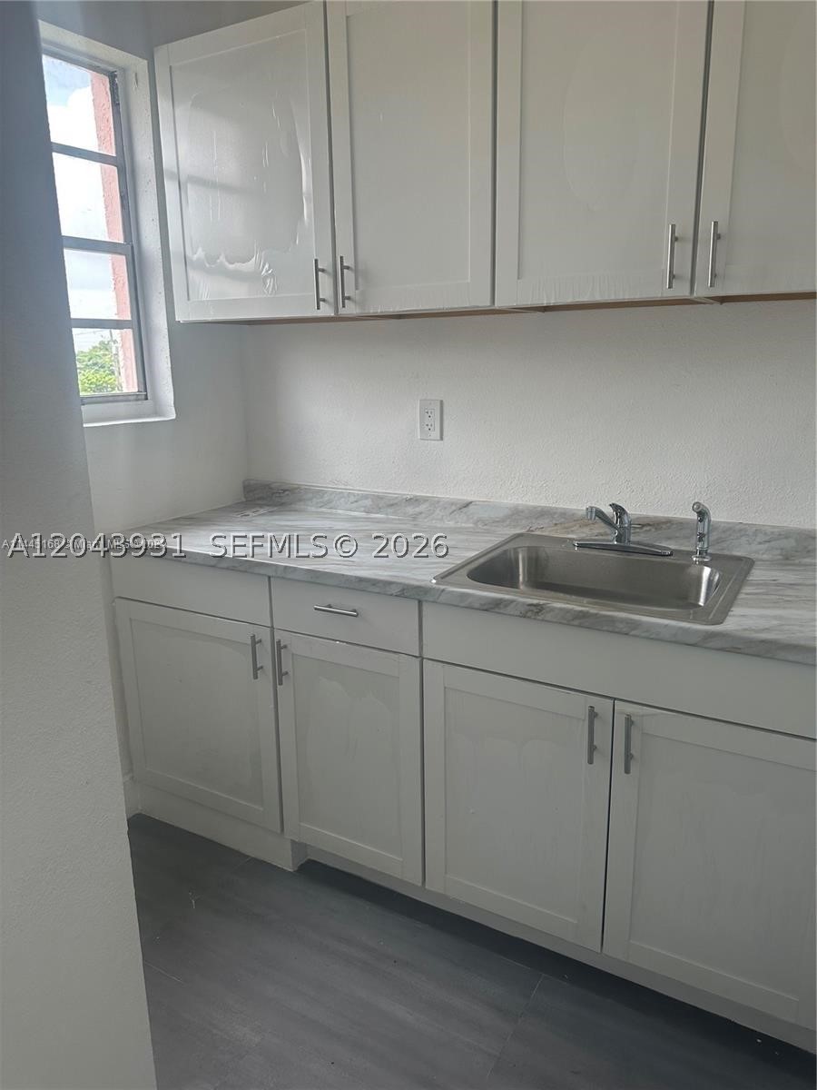 CAROLINA HEIGHTS ADDN - Residential Lease