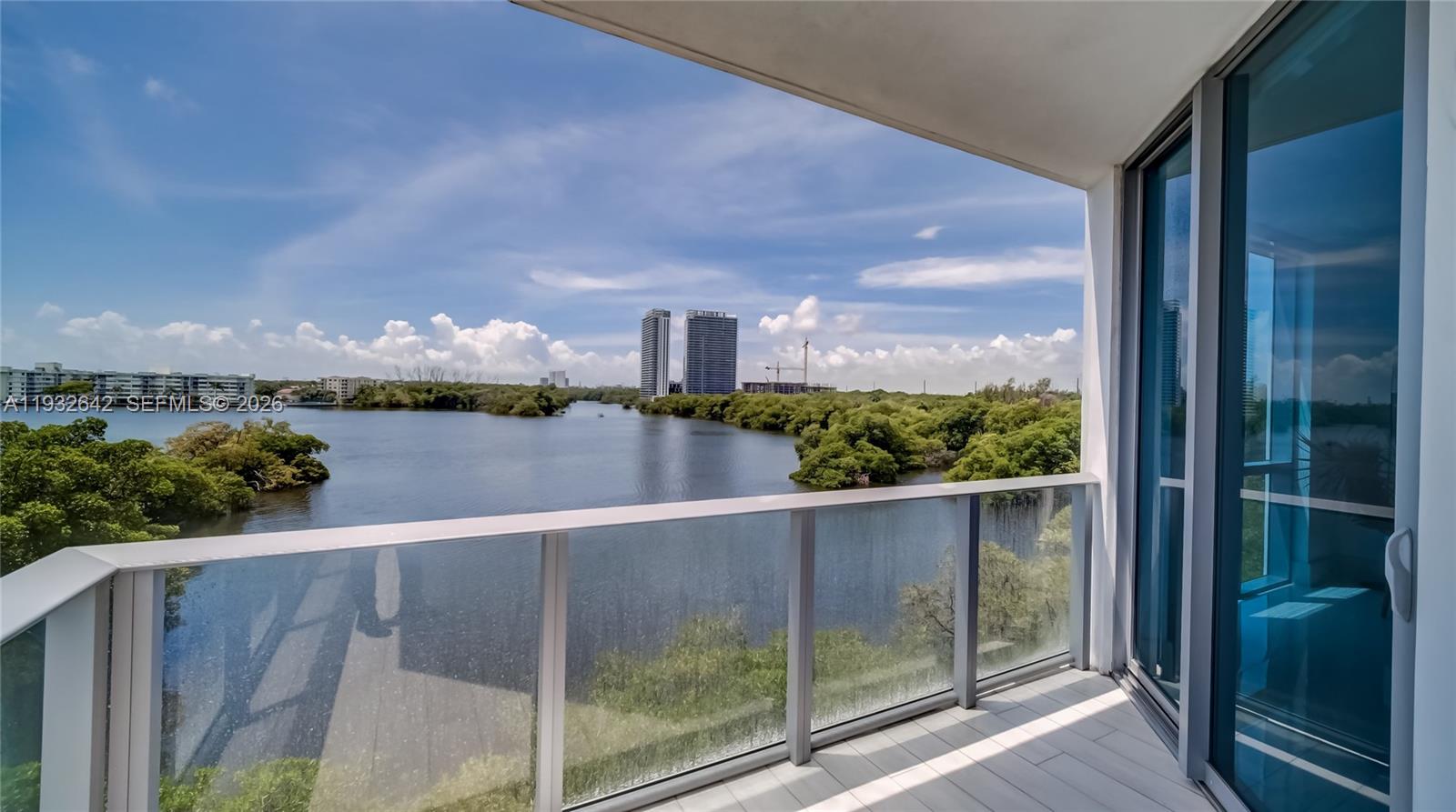 MARINA PALMS RESIDENCES S - Residential