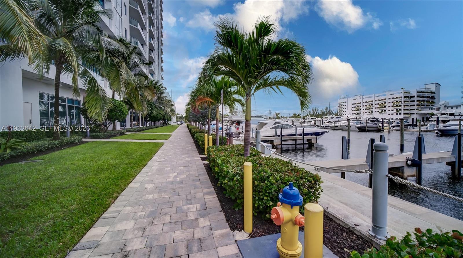 MARINA PALMS RESIDENCES S - Residential