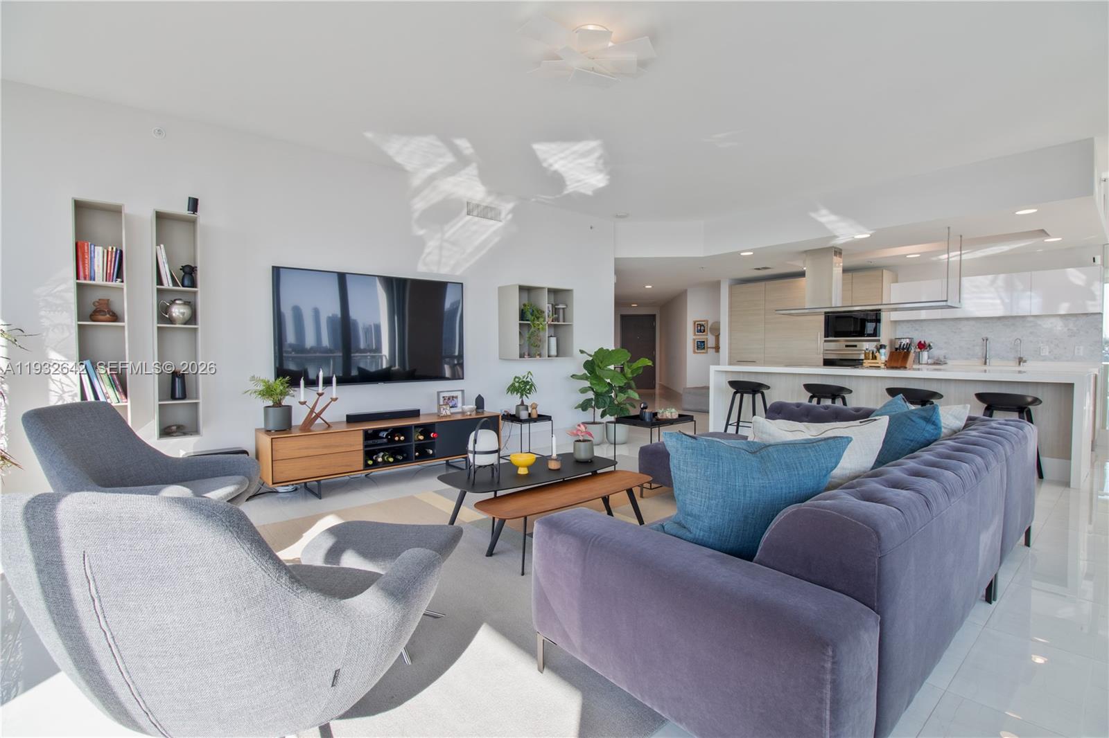 MARINA PALMS RESIDENCES S - Residential