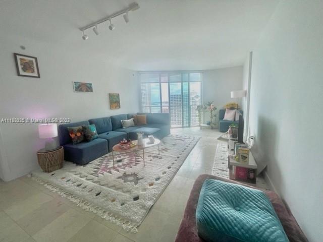 ONE MIAMI EAST CONDO - Residential Lease