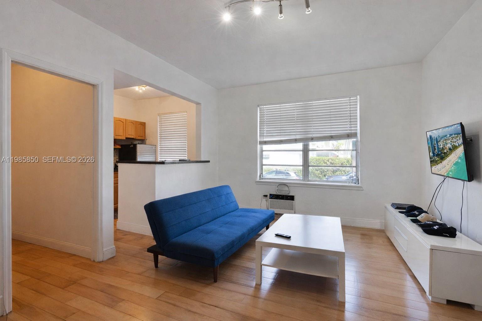 760 CONDO - Residential