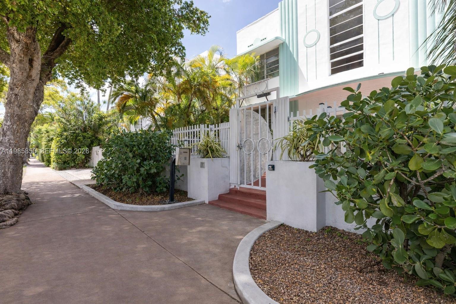 760 CONDO - Residential