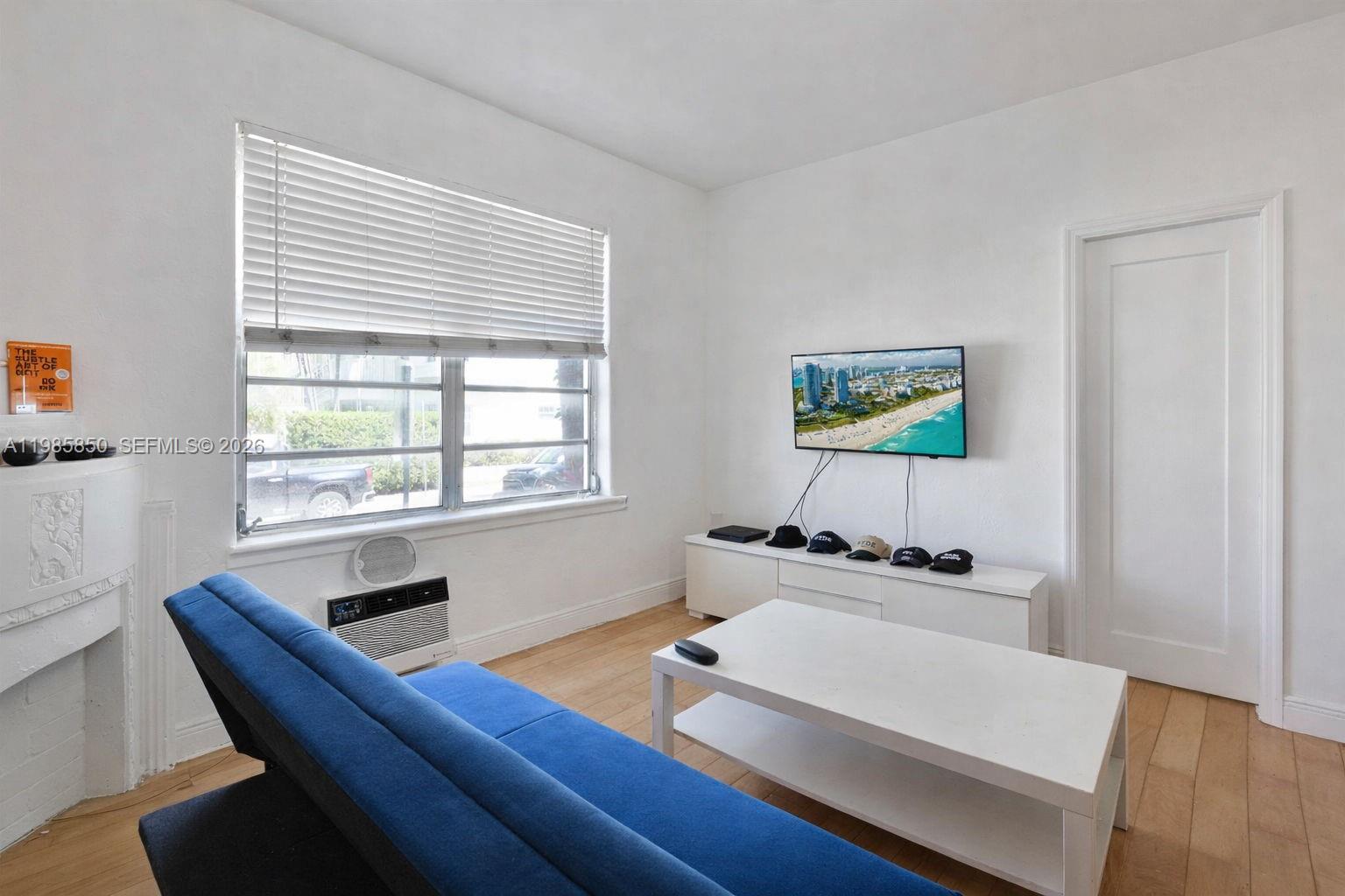 760 CONDO - Residential