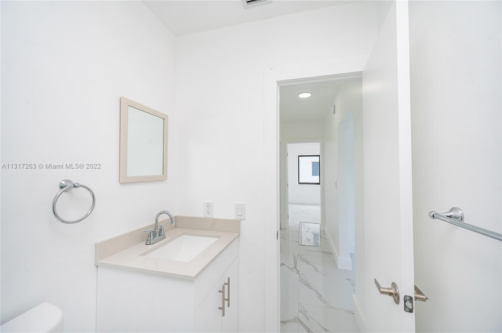 BISCAYNE BEACH SUB - Residential Lease