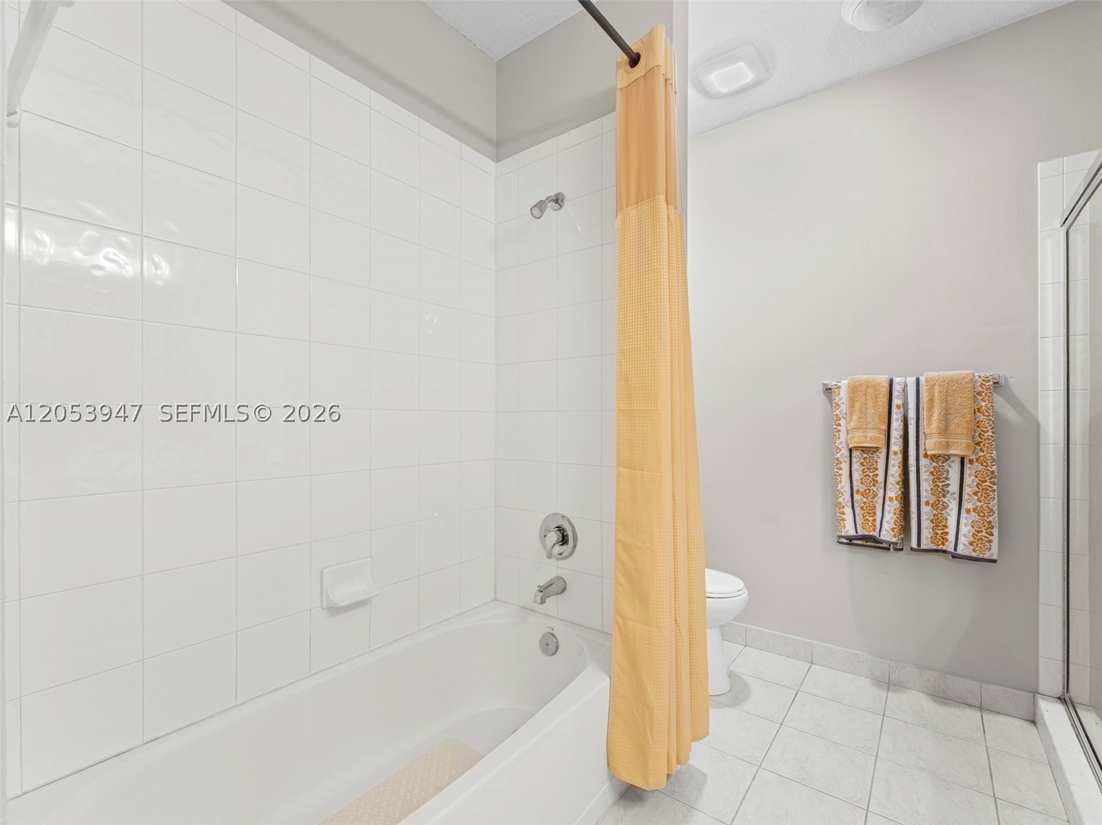EL-AD VILLAGGIO CONDO BLD - Residential Lease