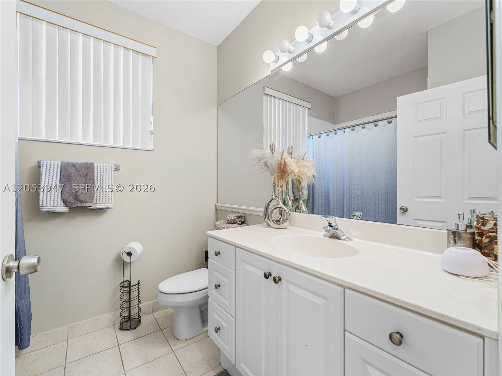 EL-AD VILLAGGIO CONDO BLD - Residential Lease