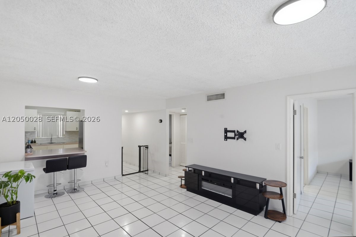 VILLA LUISA CONDO - Residential