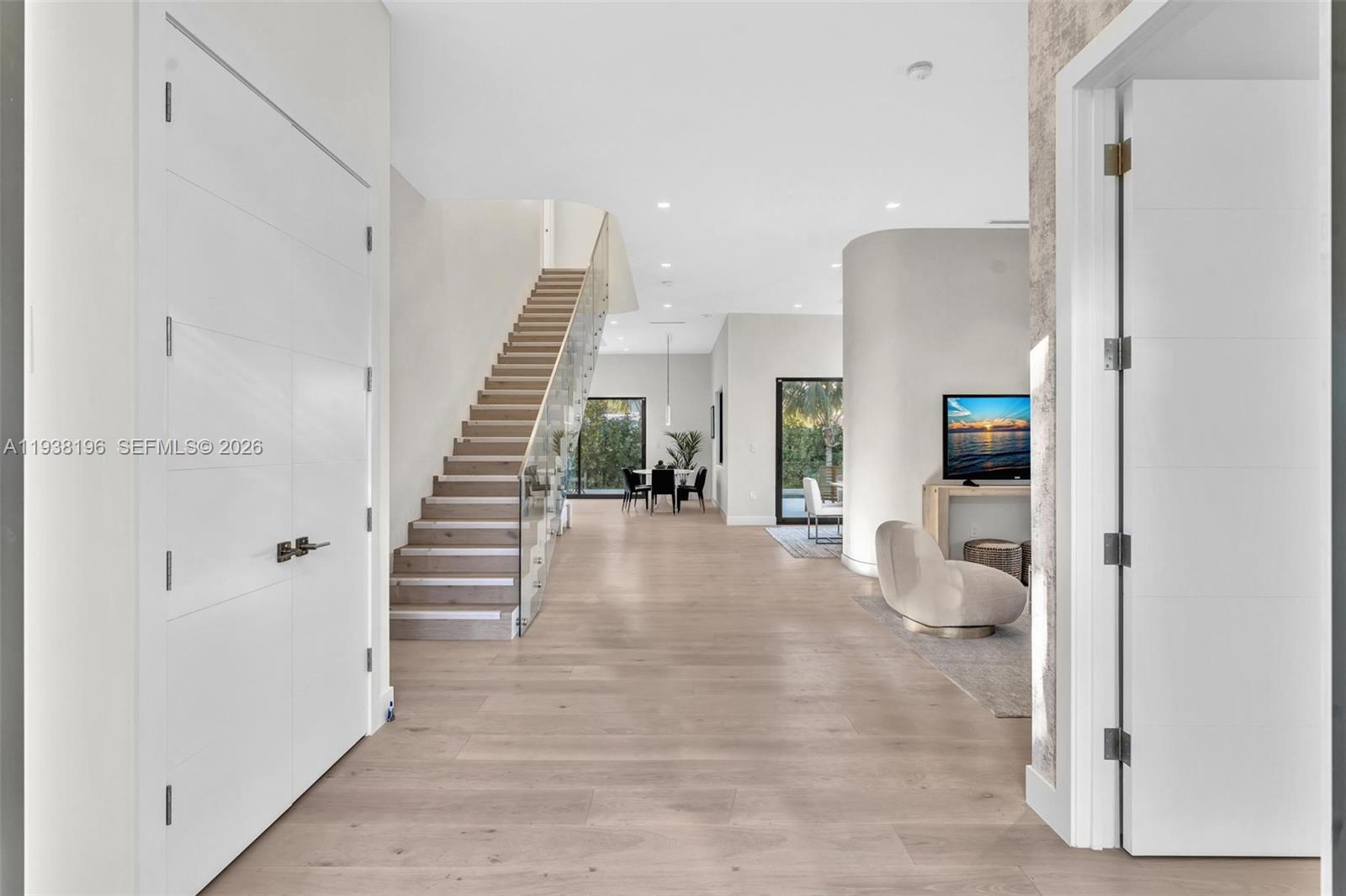 ALTOS DEL MAR NO 5 - Residential