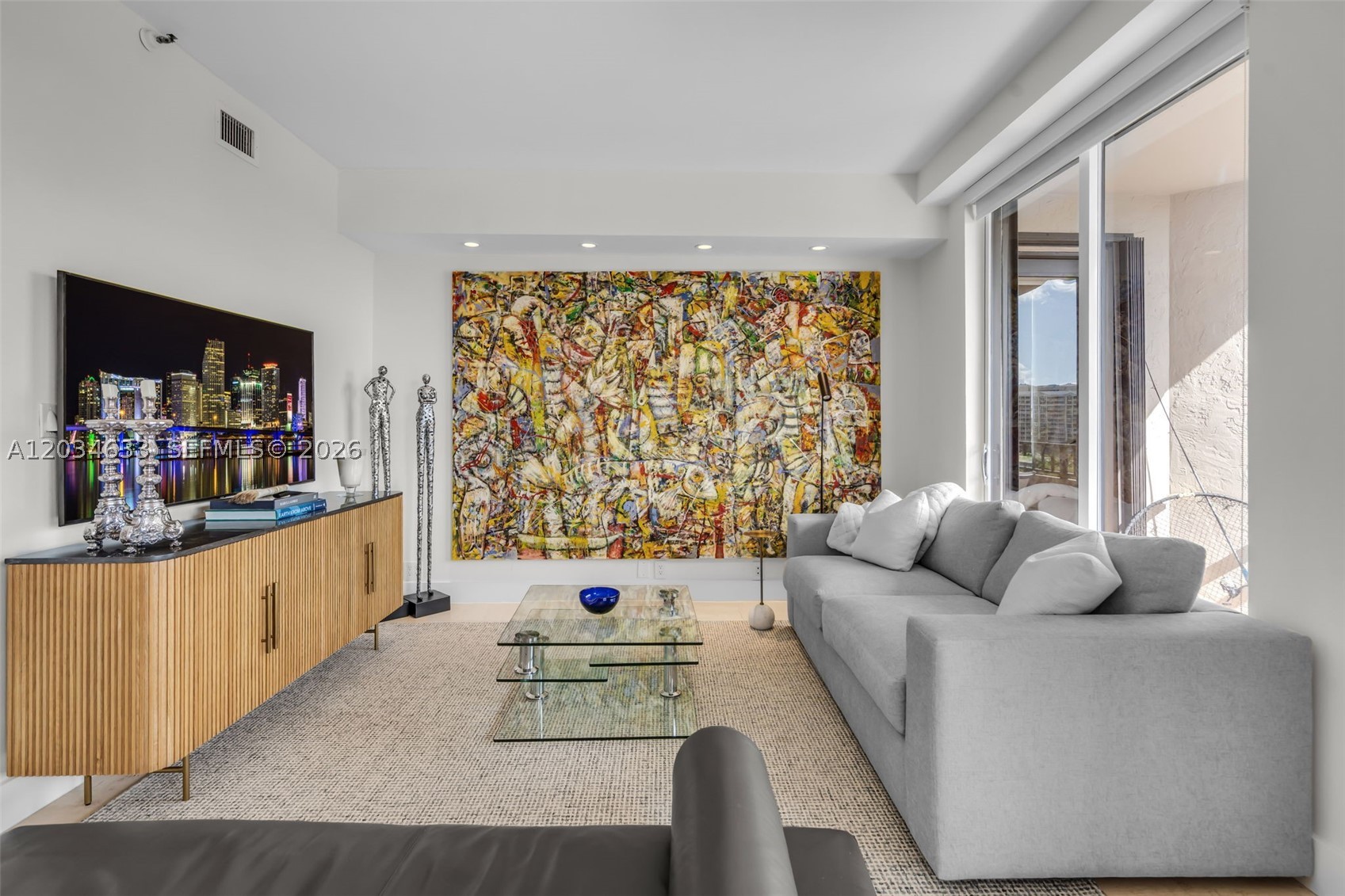 THE EMERALDBAY @ KEY COLO - Residential Lease