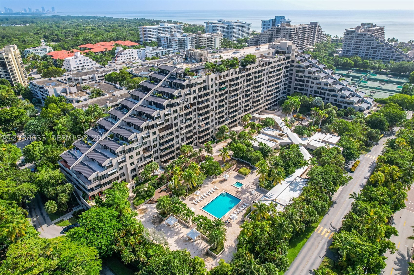 THE EMERALDBAY @ KEY COLO - Residential Lease