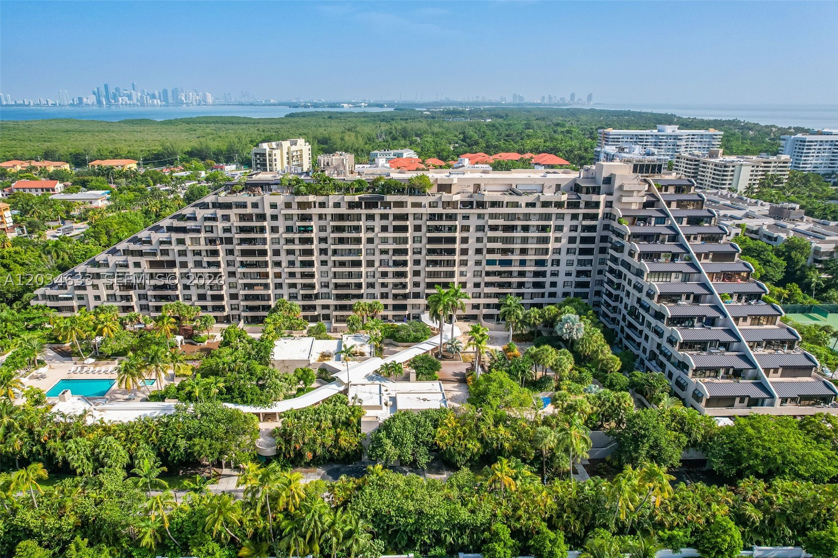 THE EMERALDBAY @ KEY COLO - Residential Lease
