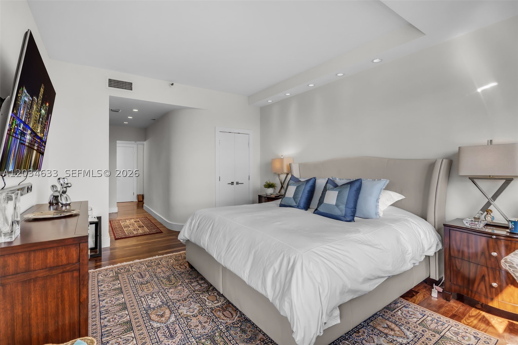 THE EMERALDBAY @ KEY COLO - Residential Lease