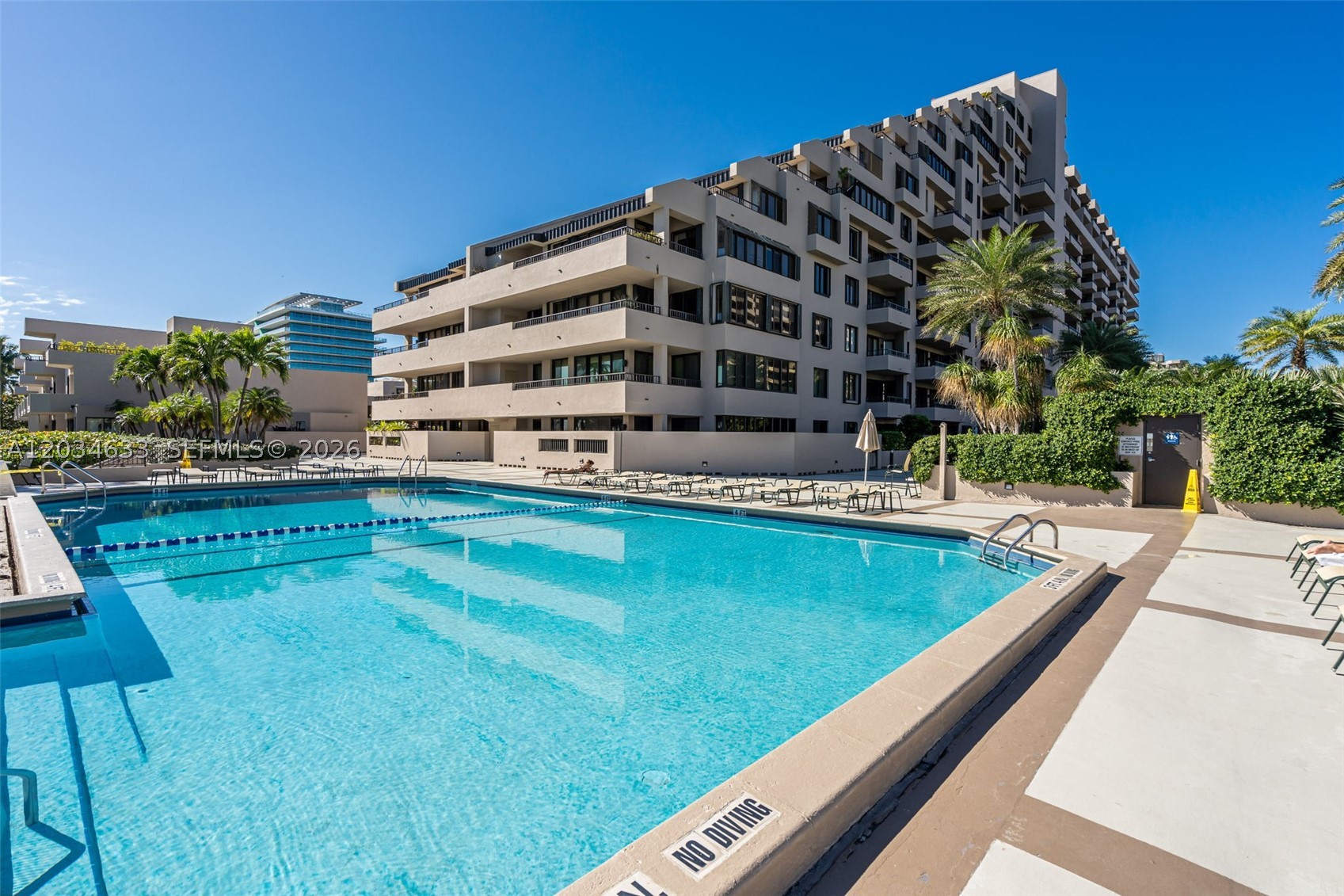 THE EMERALDBAY @ KEY COLO - Residential Lease