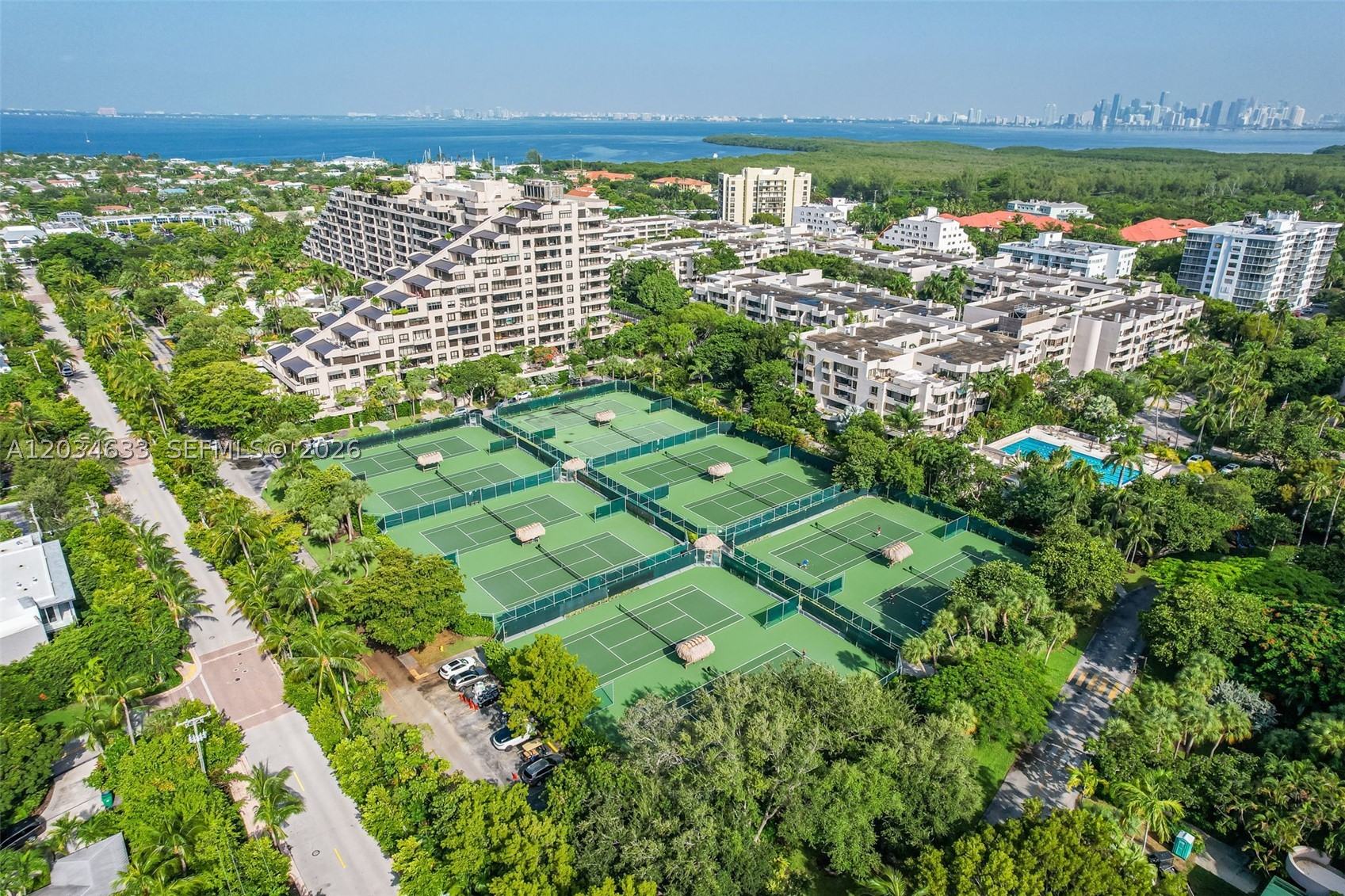 THE EMERALDBAY @ KEY COLO - Residential Lease