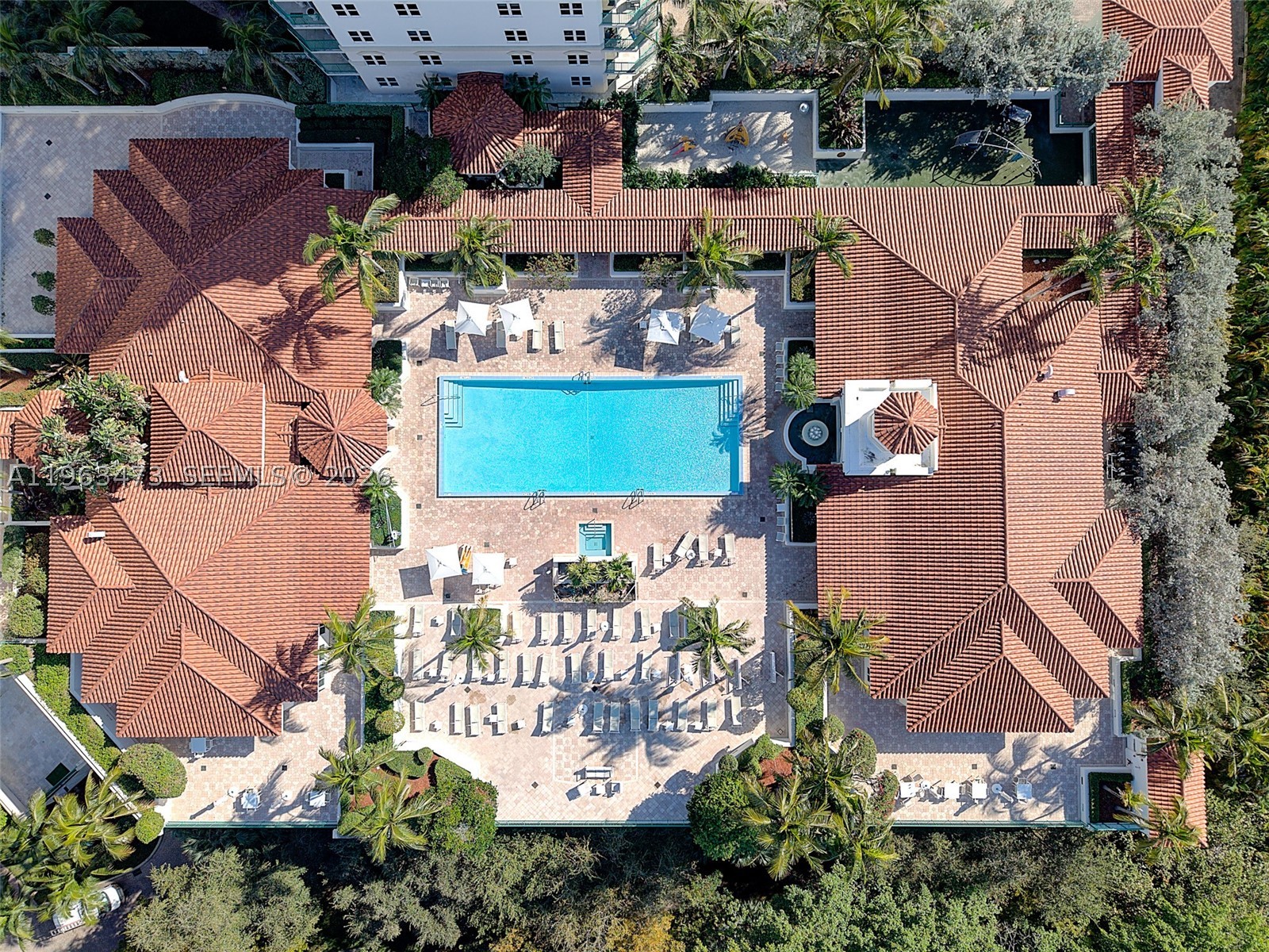 TURNBERRY VLG NO TOWER CO - Residential