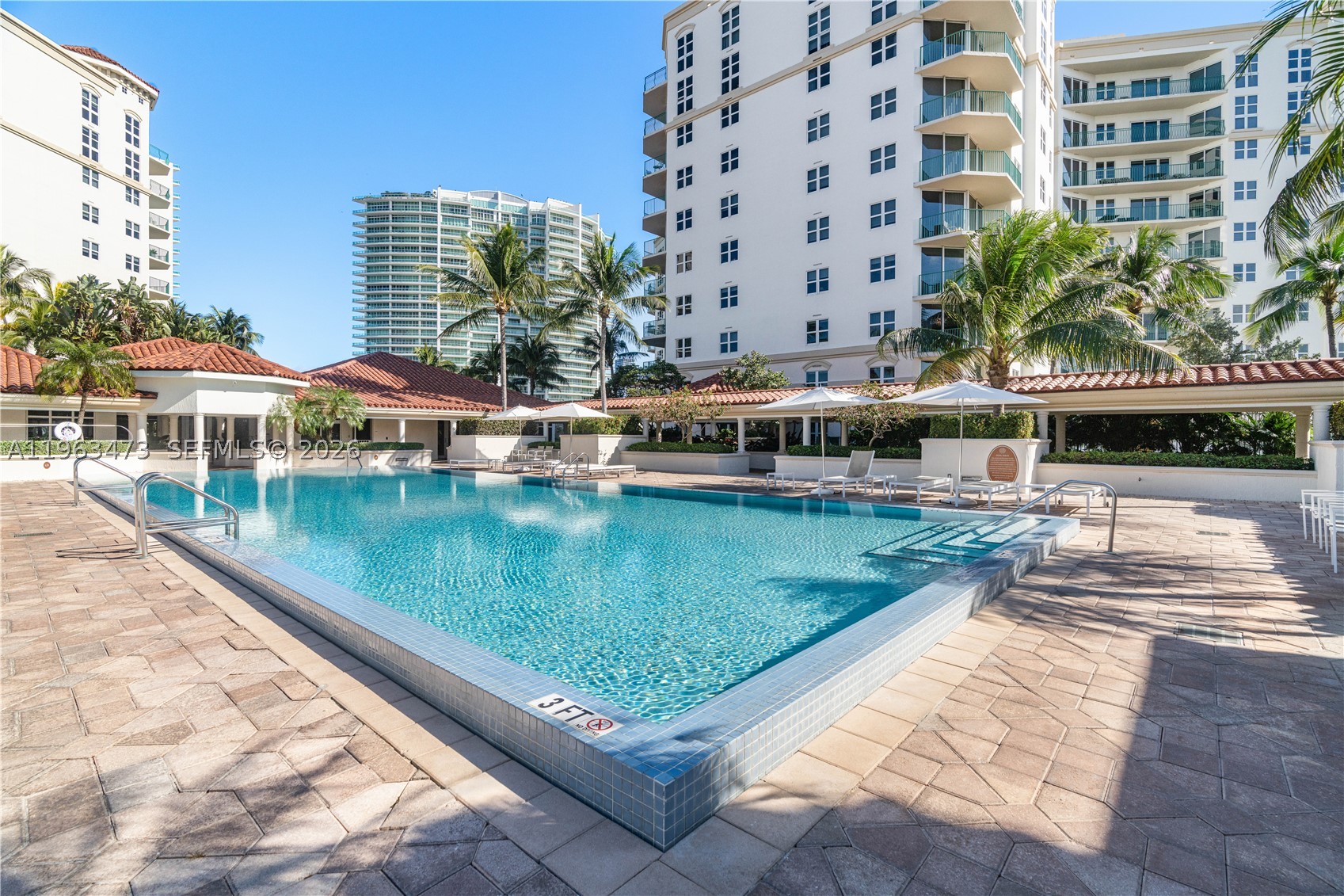 TURNBERRY VLG NO TOWER CO - Residential