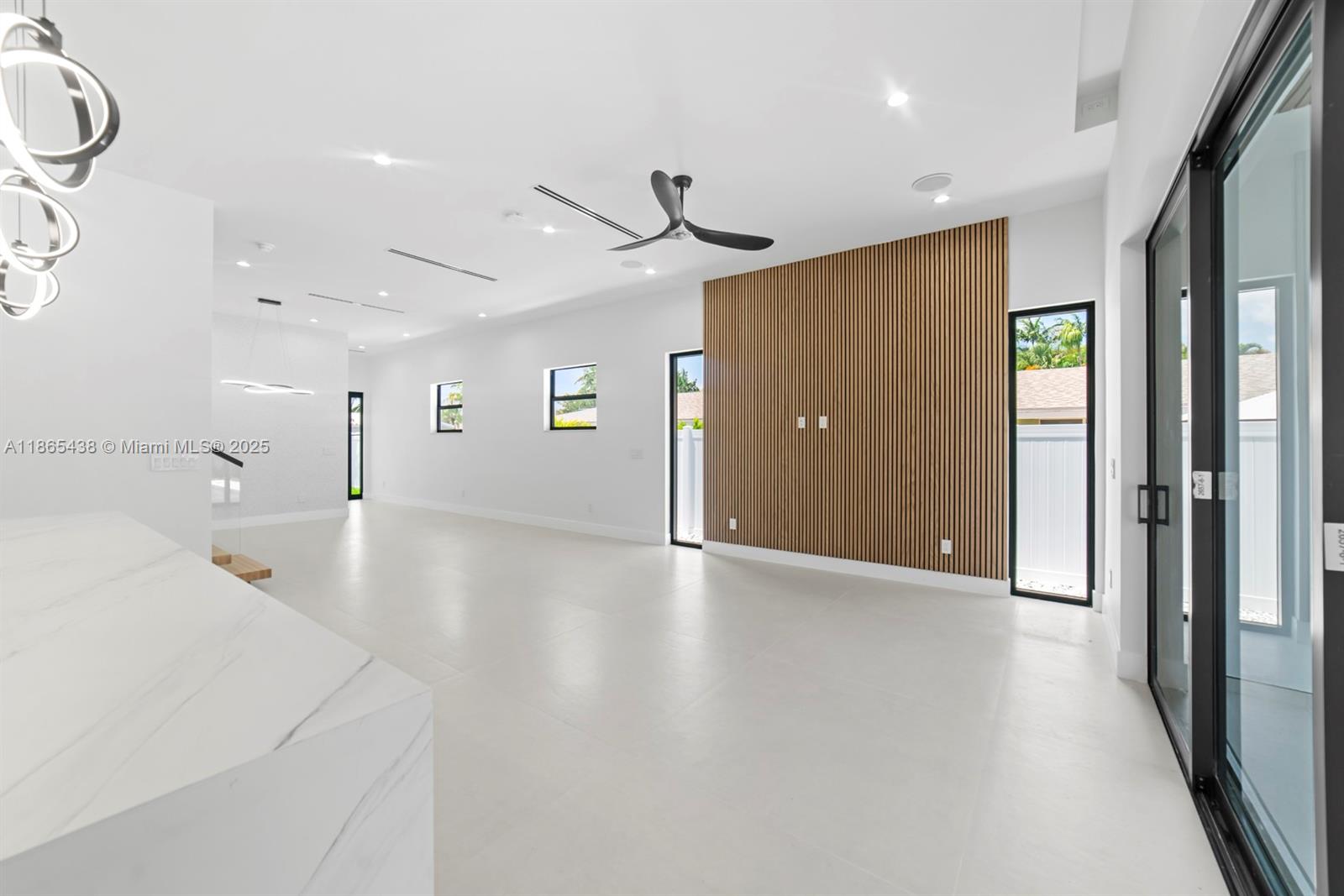 Lake ridge - Residential