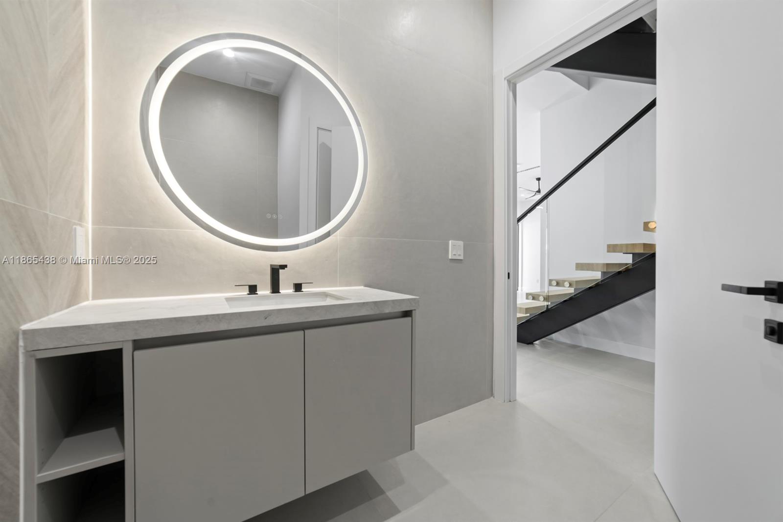 Lake ridge - Residential