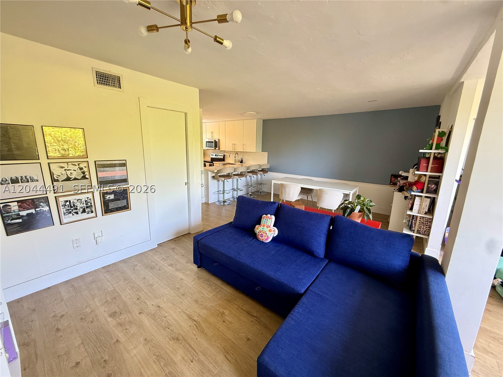Featuring 1bedroom 1 bath Condo in much desired Brickel /roads area.Unit was resently remodled .Gated parking with and key entry for residence.Call listing agent for showing instructions.
