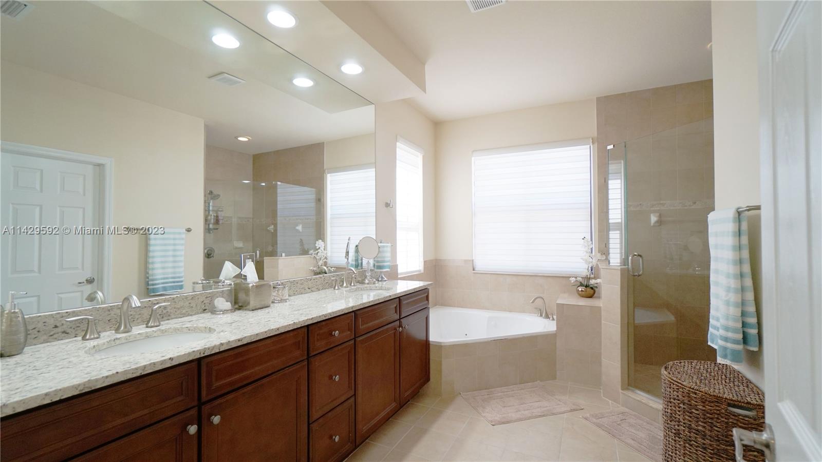ISLES AT GRAND BAY - Residential
